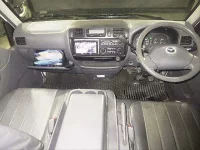 Mazda BONGO VAN лот № 8297 оценка R  с аукциона в Японии 2