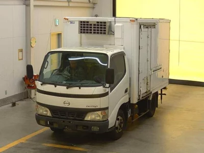 Hino DUTRO  с аукциона в Японии