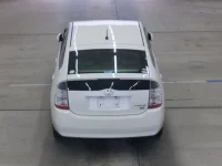 Toyota PRIUS лот № 2238 оценка RA  с аукциона в Японии 2