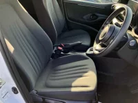 Toyota YARIS лот № 25036 оценка 5  с аукциона в Японии 6