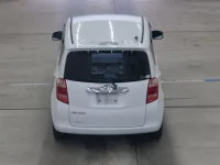 Toyota RACTIS лот № 2247 оценка 3.5  с аукциона в Японии 2