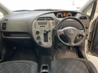 Toyota RACTIS лот № 2247 оценка 3.5  с аукциона в Японии 4