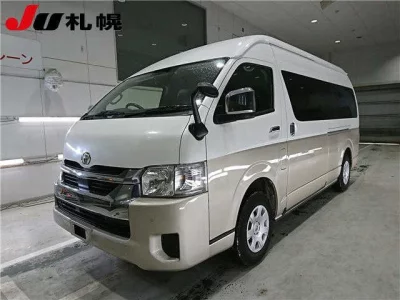 Toyota HIACE  с аукциона в Японии