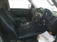 Mitsubishi PAJERO лот № 7039 оценка 3.5  с аукциона в Японии 3