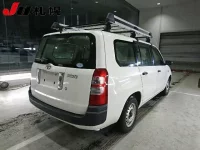 Toyota SUCCEED лот № 1032 оценка R  с аукциона в Японии 1