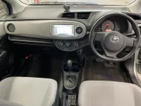 Toyota VITZ лот № 2268 оценка 3.5  с аукциона в Японии 4