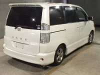 Toyota VOXY лот № 8346 оценка 3.5  с аукциона в Японии 4