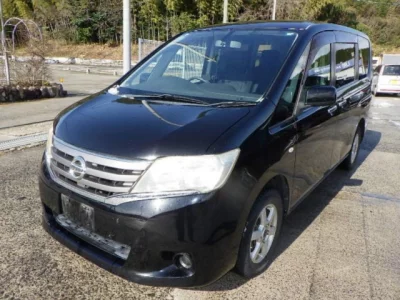 Nissan SERENA  с аукциона в Японии