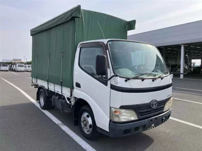 Toyota DYNA  с аукциона в Японии