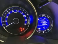 Honda FIT лот № 2274 оценка 4  с аукциона в Японии 5