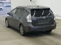 Toyota PRIUS ALPHA лот № 2280 оценка 4  с аукциона в Японии 1