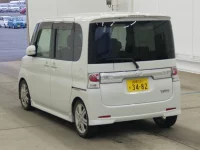 Daihatsu TANTO лот № 2289 оценка 4  с аукциона в Японии 1