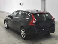Volvo V60 лот № 25063 оценка 4  с аукциона в Японии 1