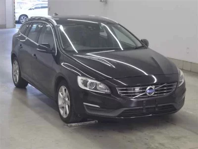 Volvo V60  с аукциона в Японии
