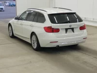 BMW 3-Series лот № 2294 оценка 3  с аукциона в Японии 1