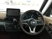 Nissan ROOX лот № 3902 оценка 4  с аукциона в Японии 4