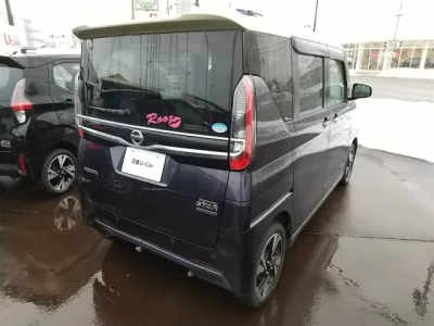 Nissan ROOX  с аукциона в Японии