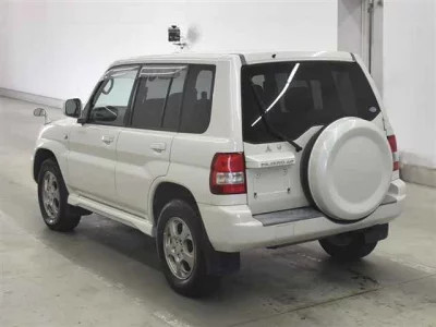 Mitsubishi PAJERO IO  с аукциона в Японии