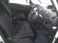 Nissan SERENA лот № 7061 оценка 3.5  с аукциона в Японии 3