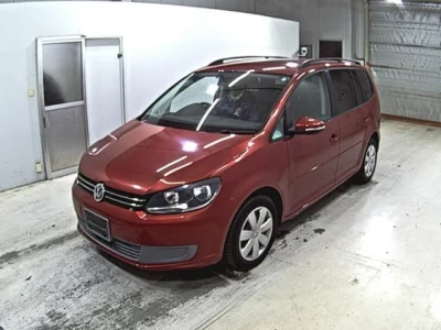 Volkswagen GOLF TOURAN  с аукциона в Японии