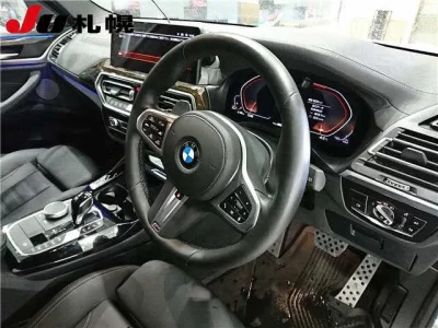 BMW X3  с аукциона в Японии