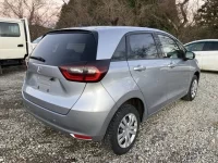 Honda FIT лот № 18 оценка 3  с аукциона в Японии 1