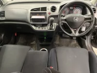 Honda STREAM лот № 2323 оценка 3.5  с аукциона в Японии 4