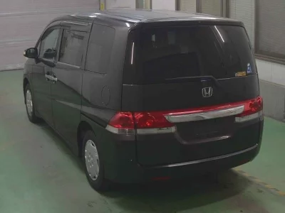 Honda STEP WAGON  с аукциона в Японии
