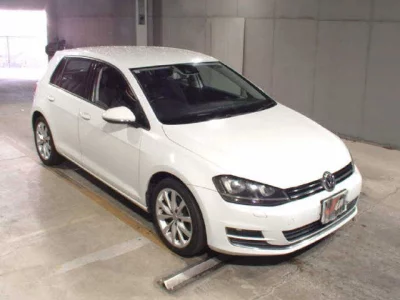 Volkswagen GOLF  с аукциона в Японии
