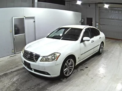 Nissan FUGA  с аукциона в Японии