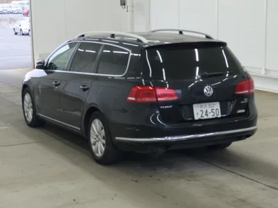 Volkswagen PASSAT VARIANT  с аукциона в Японии