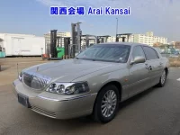 Ford LINCOLN TOWNCAR лот № 40001 оценка 3  с аукциона в Японии 9
