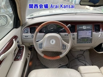 Ford LINCOLN TOWNCAR  с аукциона в Японии