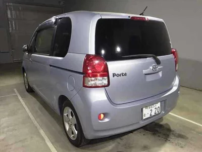 Toyota PORTE  с аукциона в Японии