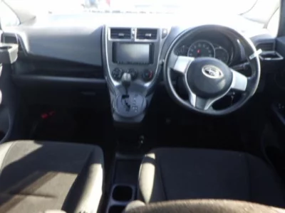 Subaru TREZIA  с аукциона в Японии