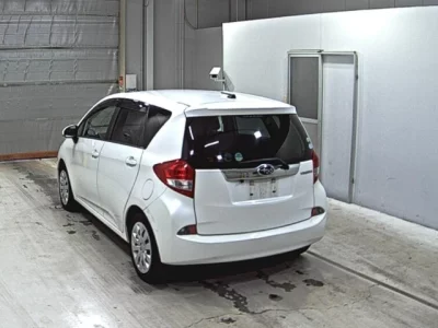 Subaru TREZIA  с аукциона в Японии