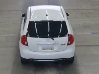 Mazda VERISA лот № 2338 оценка 3.5  с аукциона в Японии 2