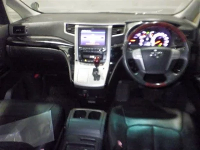 Toyota VELLFIRE  с аукциона в Японии