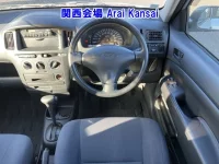 Toyota PROBOX лот № 40005 оценка 3  с аукциона в Японии 2