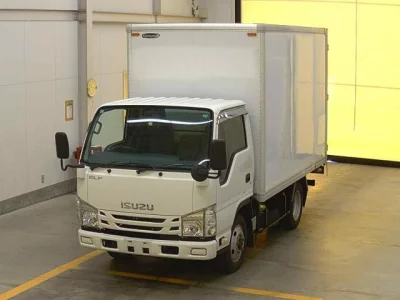 Isuzu ELF  с аукциона в Японии