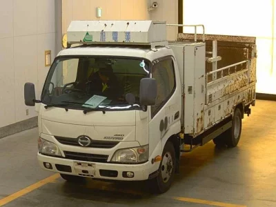 Hino DUTRO  с аукциона в Японии