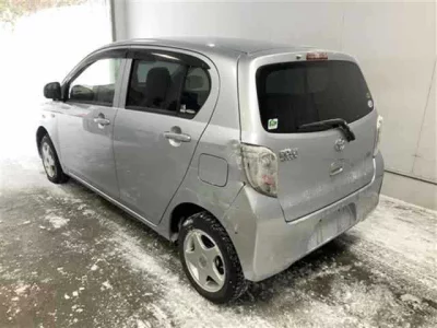 Toyota PIXIS EPOCH  с аукциона в Японии