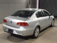 Volkswagen PASSAT лот № 8447 оценка 3.5  с аукциона в Японии 4