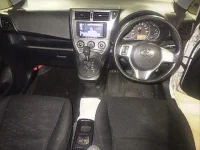 Toyota RACTIS лот № 8454 оценка 3.5  с аукциона в Японии 2