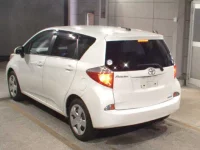 Toyota RACTIS лот № 8454 оценка 3.5  с аукциона в Японии 1