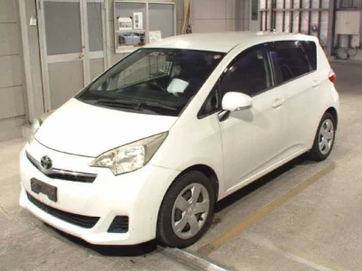 Toyota RACTIS  с аукциона в Японии