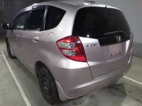 Honda FIT лот № 3057 оценка 3  с аукциона в Японии 3