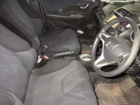 Honda FIT лот № 3057 оценка 3  с аукциона в Японии 8