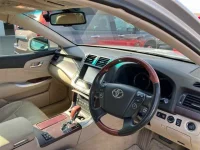 Toyota CROWN лот № 25101 оценка 4  с аукциона в Японии 2