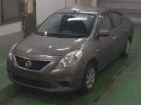 Nissan LATIO лот № 53 оценка 3.5  с аукциона в Японии 5